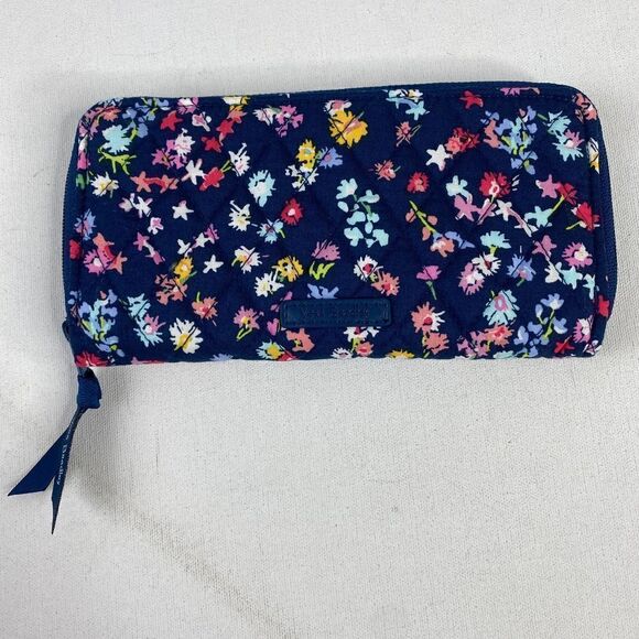 Vera Bradley Accordian Wallet NWT - Picture 1 of 5